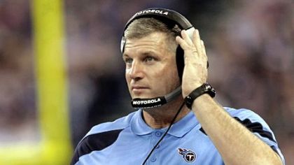Mike Munchak has the Titans playing for AFC playoff spot.