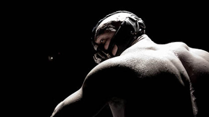 The official website of "The Dark Knight Rises" released this first image of Tom Hardy as Bane.