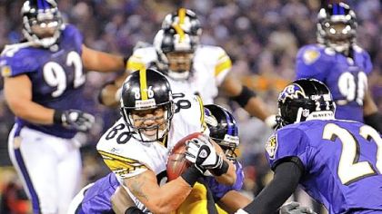 Hines Ward needs one reception today to reach 950 for his career.