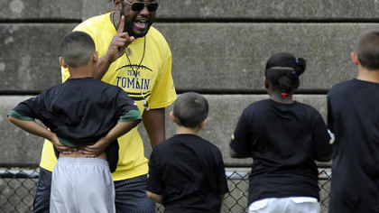 Mike Tomlin discusses the Ravens during his weekly news conference Monday.