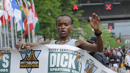 Bekele Delelecha of Ethiopia was the women's winner with a time of 2:35:34.