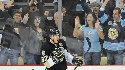 Sidney Crosby participates in the Penguins' practice Tuesday at Southpointe, but still no contact.