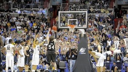 Butler's Matt Howard puts up a free throw to take the lead with .08 seconds left Saturday against Pitt in the third round of the NCAA tournament.