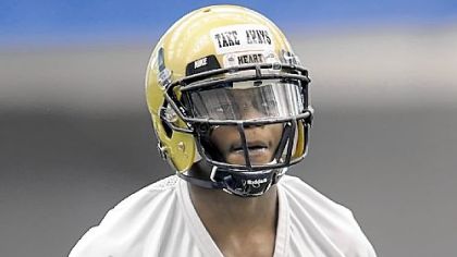 Pitt's Buddy Jackson participates at training camp Tuesday morning. Jackson has done much to answer questions about himself since the new coaching staff arrived.