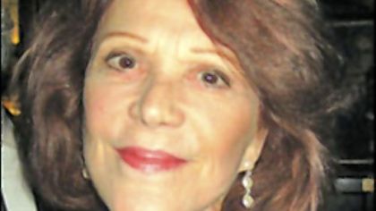 Actress Linda Lavin was also inducted into the Theater Hall of Fame Monday night in New York.