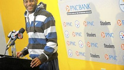 Wide receiver Mike Wallace shares a laugh at a news conference Monday on the South Side, a day after the Steelers earned their eighth trip to the Super Bowl with a 24-19 victory against the New York Jets.