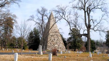 Monument to unknown Confederate Civil War soldiers in Hollywood Cemetery.