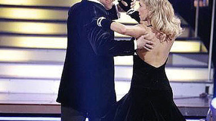 Hines Ward and Kym Johnson on the dance floor.