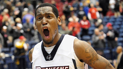 Duquesne's Damian Saunders celebrates during Saturday's game against Temple at the Palumbo Center.