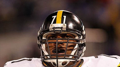 Former Steelers offensive lineman Flozell Adams.