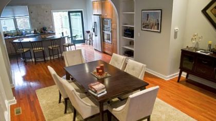 The first floor dining area of 610 Lockhart St.