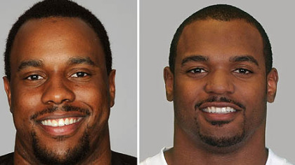 Steelers LT Jonathan Scott vs. Colts DE Dwight Freeney
