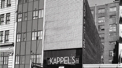 The exterior of the Dallmeyer Building at 535 Liberty Ave. in 1980.