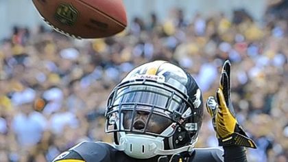 Mike Wallace has five consecutive 100-yard receiving games dating to last season.