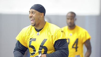 LaMarr Woodley gets ready for practice Wednesday.