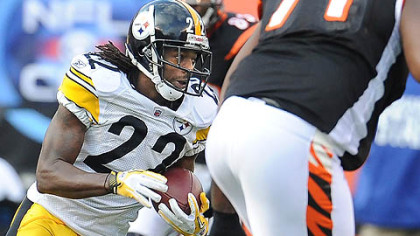 William Gay picks off Bengals quarterback Andy Dalton in the fourth quarter Sunday.