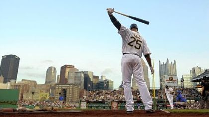 Pirates Derek Lee